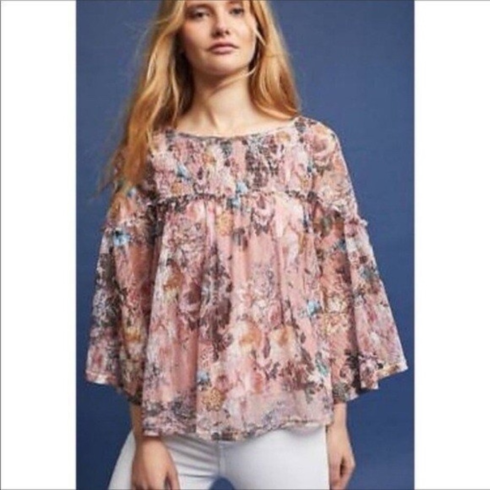 Anthropologie Akemi +‎ Kin boho feminine pink Floral Lace Blouse M Bell Sleeves